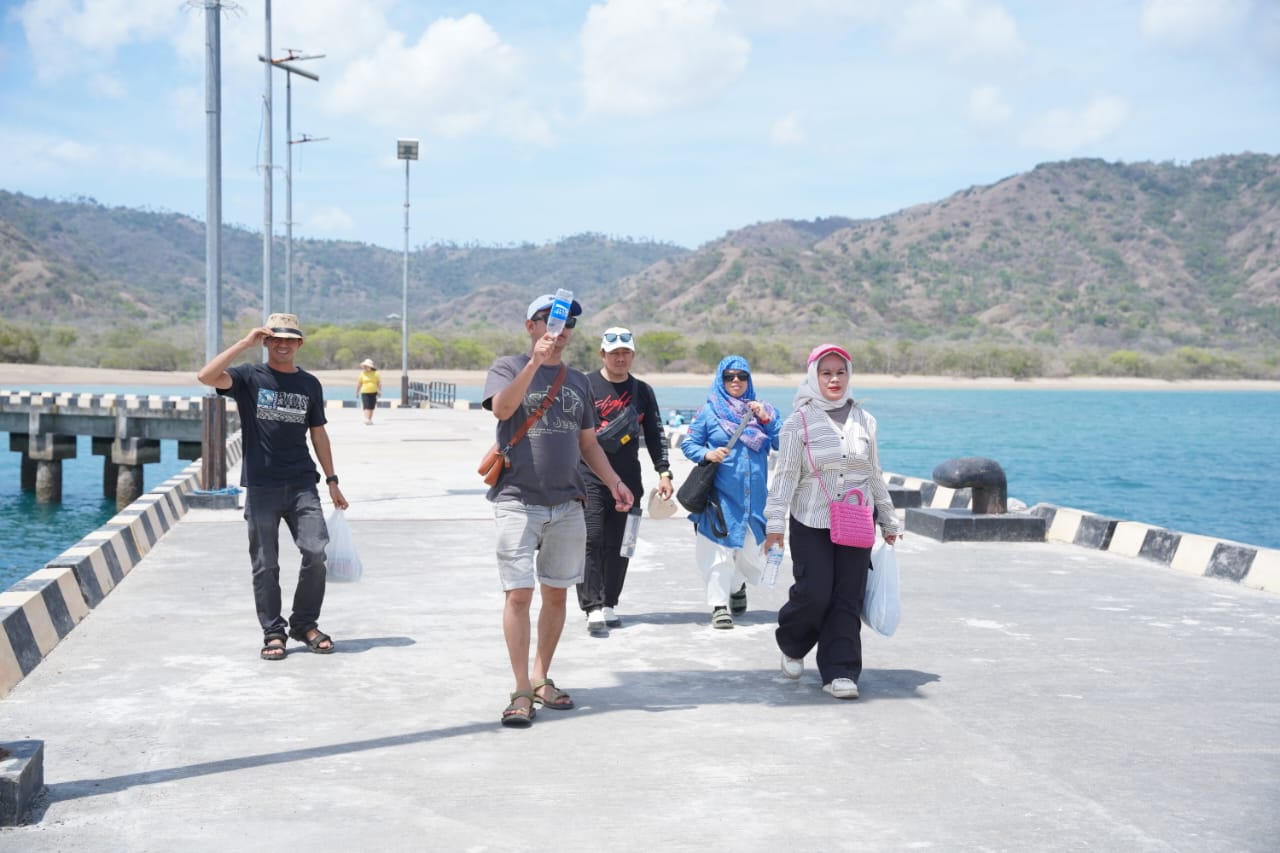 科莫多岛的主要港口