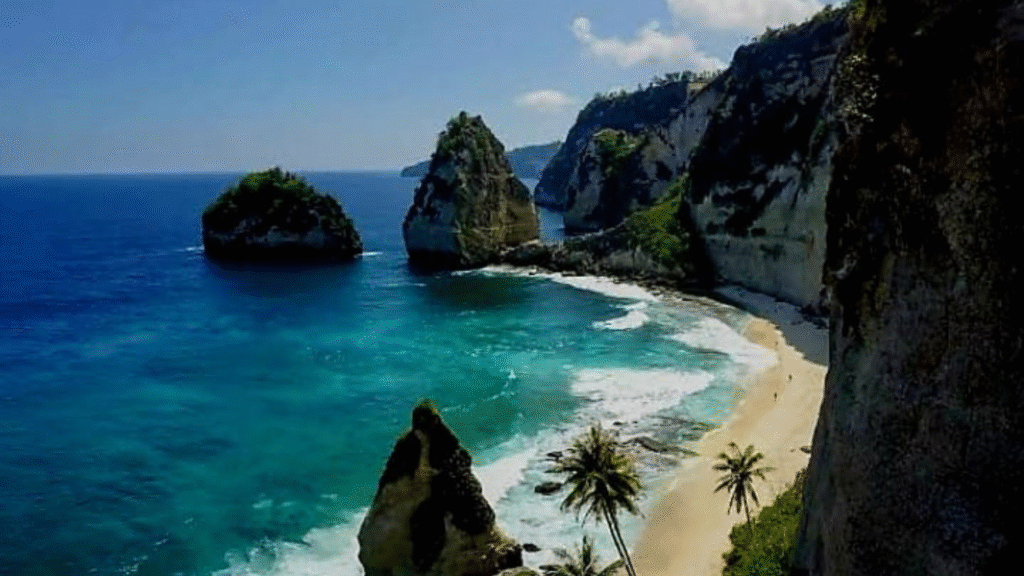 Explora Nusa Penida en 2 días: viaje privado con Komodo Padar Tour