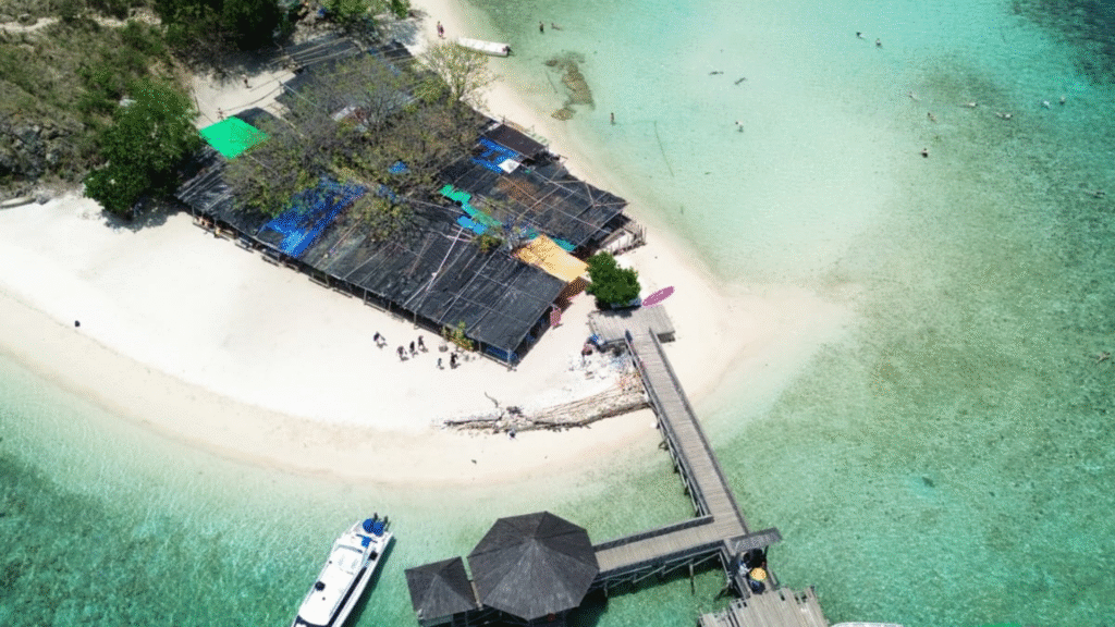 مغامرة إبحار لمدة 4 أيام من لومبوك إلى فلوريس مع جولة كومودو بادار