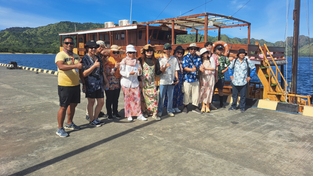 Lombok to Komodo Tour Guide — Your Complete 4D3N Sailing Adventure
