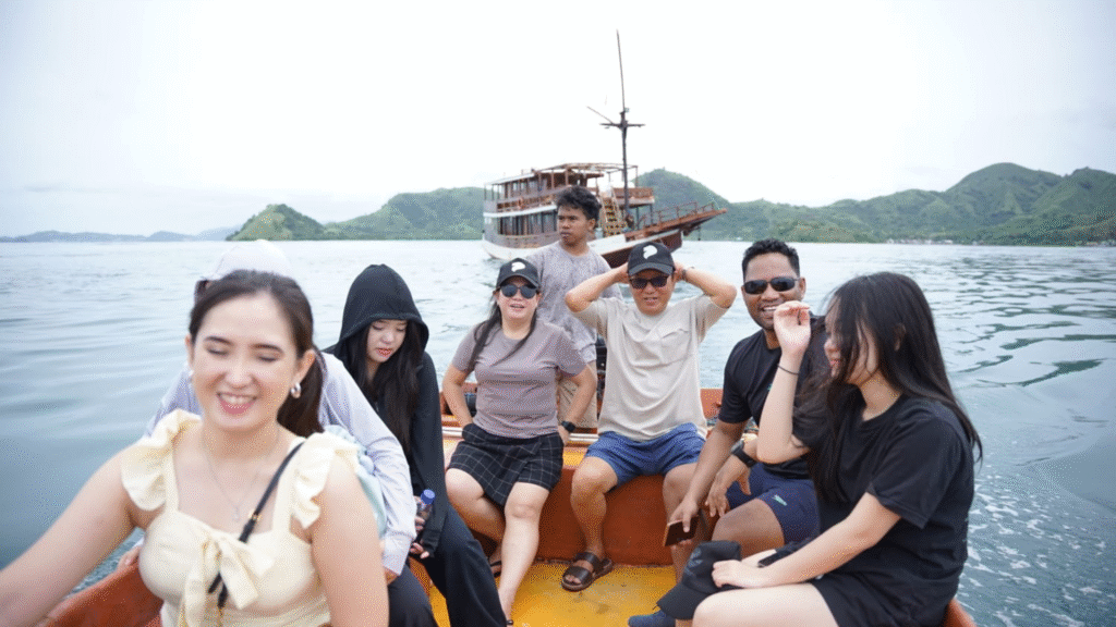 🌴 4-Days, 3-Nights Komodo Sail Boat Tour