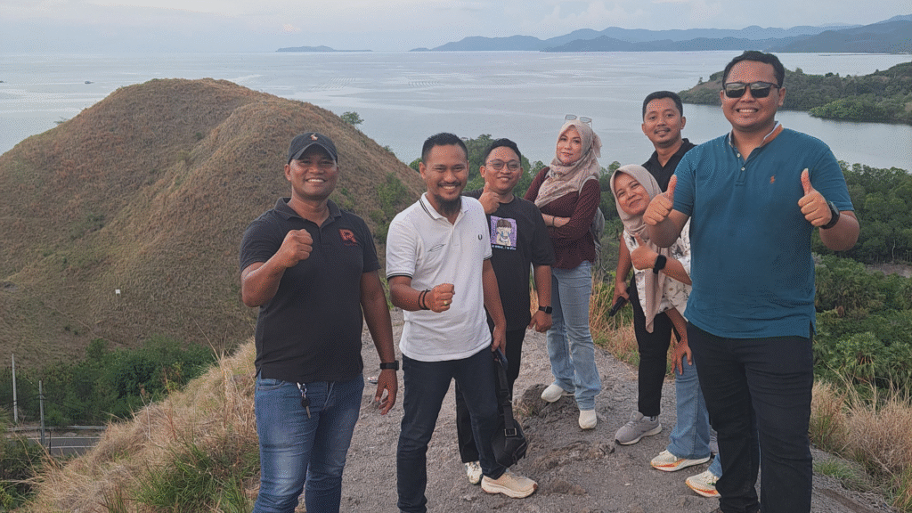 Amazing Race Outbound in Labuan Bajo: A Team-Building Adventure in Komodo National Park
