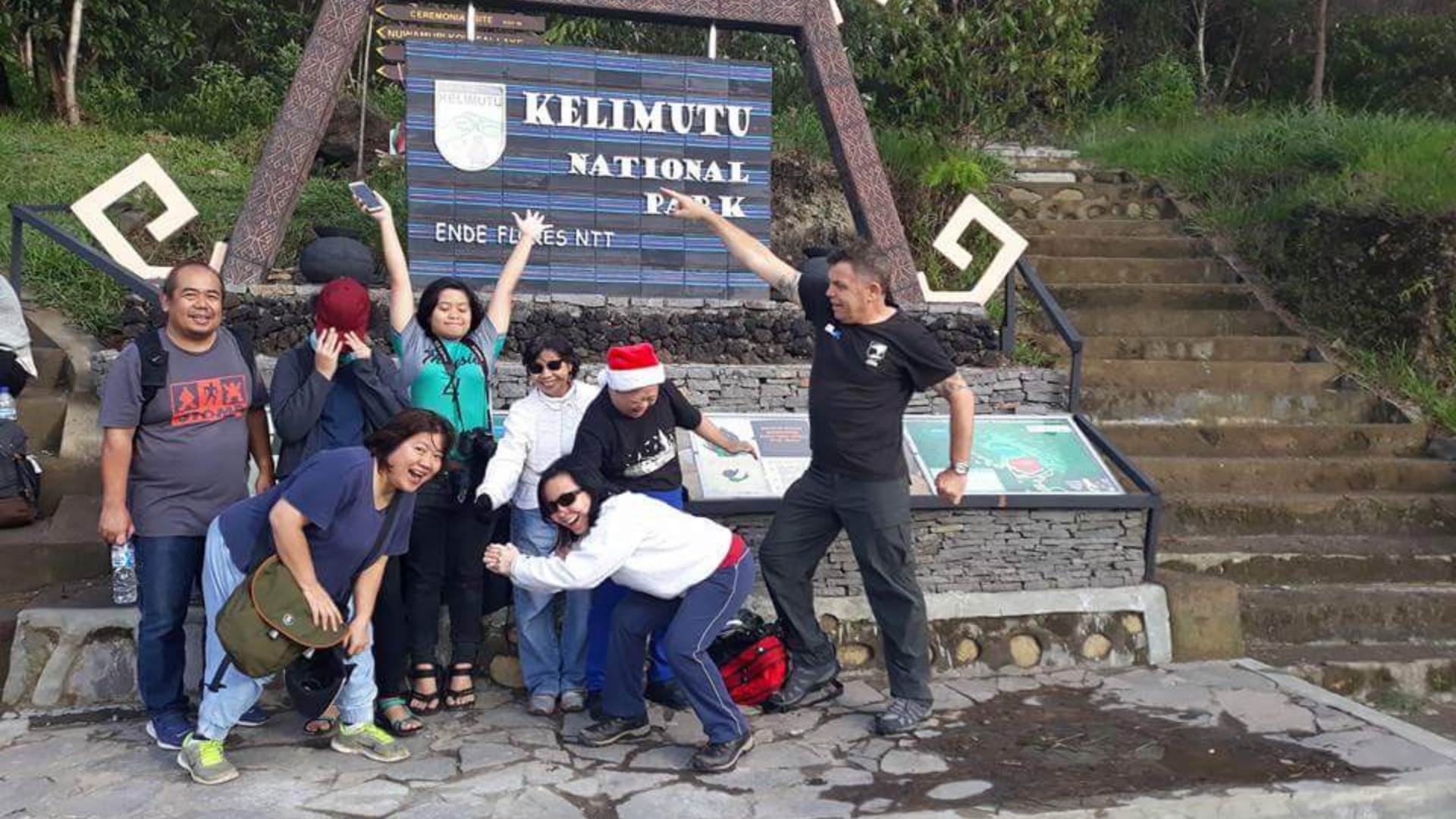 7 Days Komodo Cruise and Flores Overland Tour Package – Sailing and Cultural Discovery in Flores