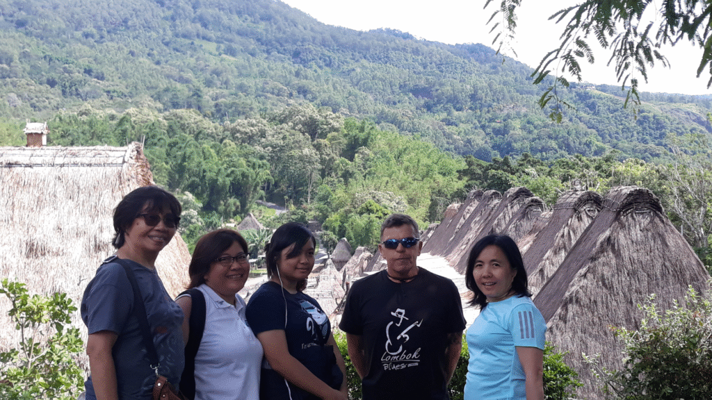 Flores Land & Komodo Boat Tour: A Perfect Blend of Culture and Adventure