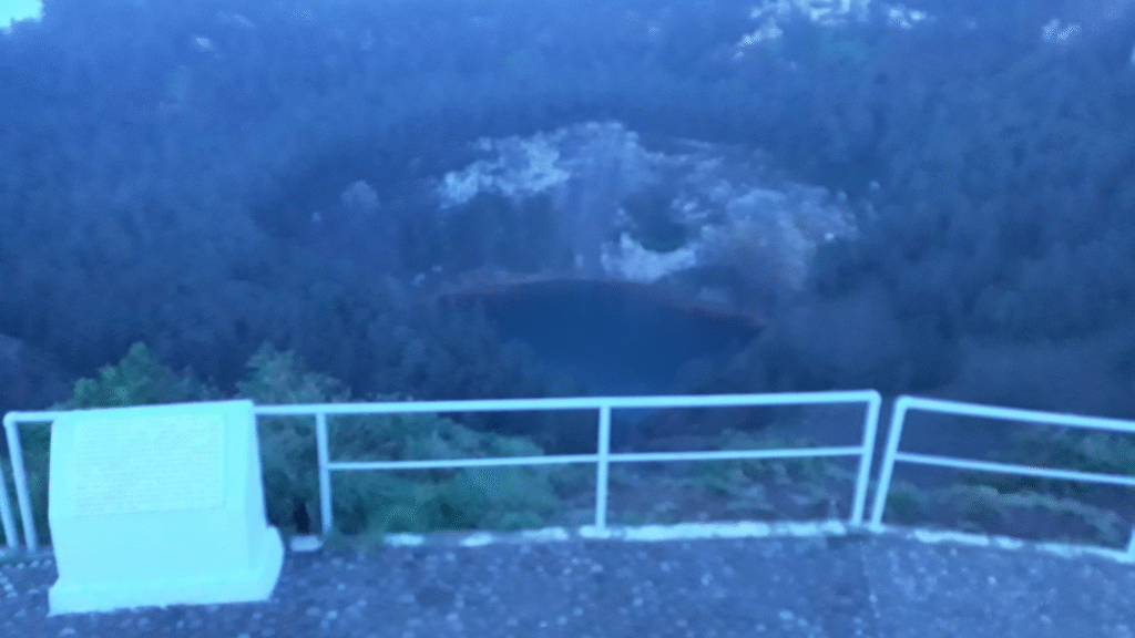 Mount Kelimutu & Komodo Tour 5 Days – The Ultimate Flores Exploration