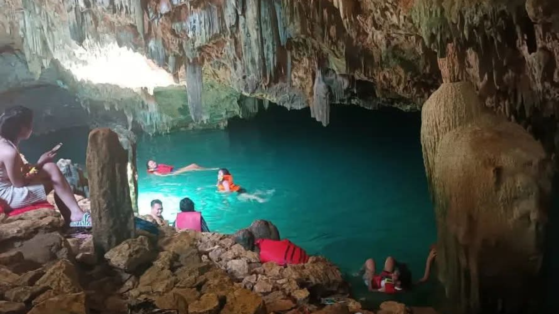 A Perfect Day Trip to Rangko Cave, Labuan Bajo