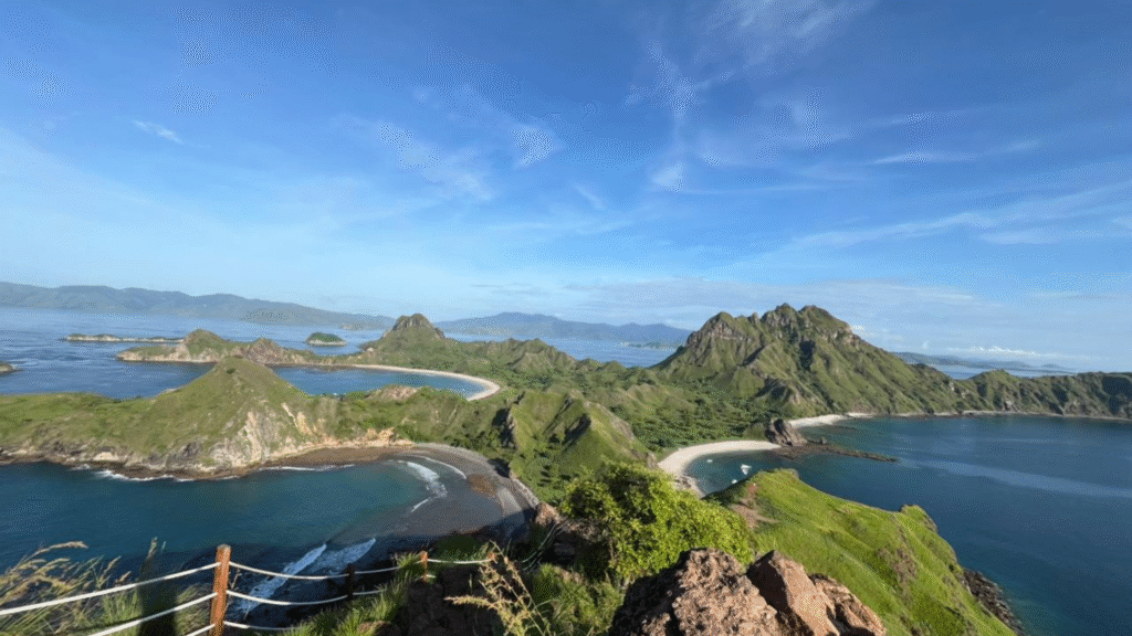 Explore 3 Days Labuan Bajo Tour Package: A Perfect Combination of Land and Sea Adventure