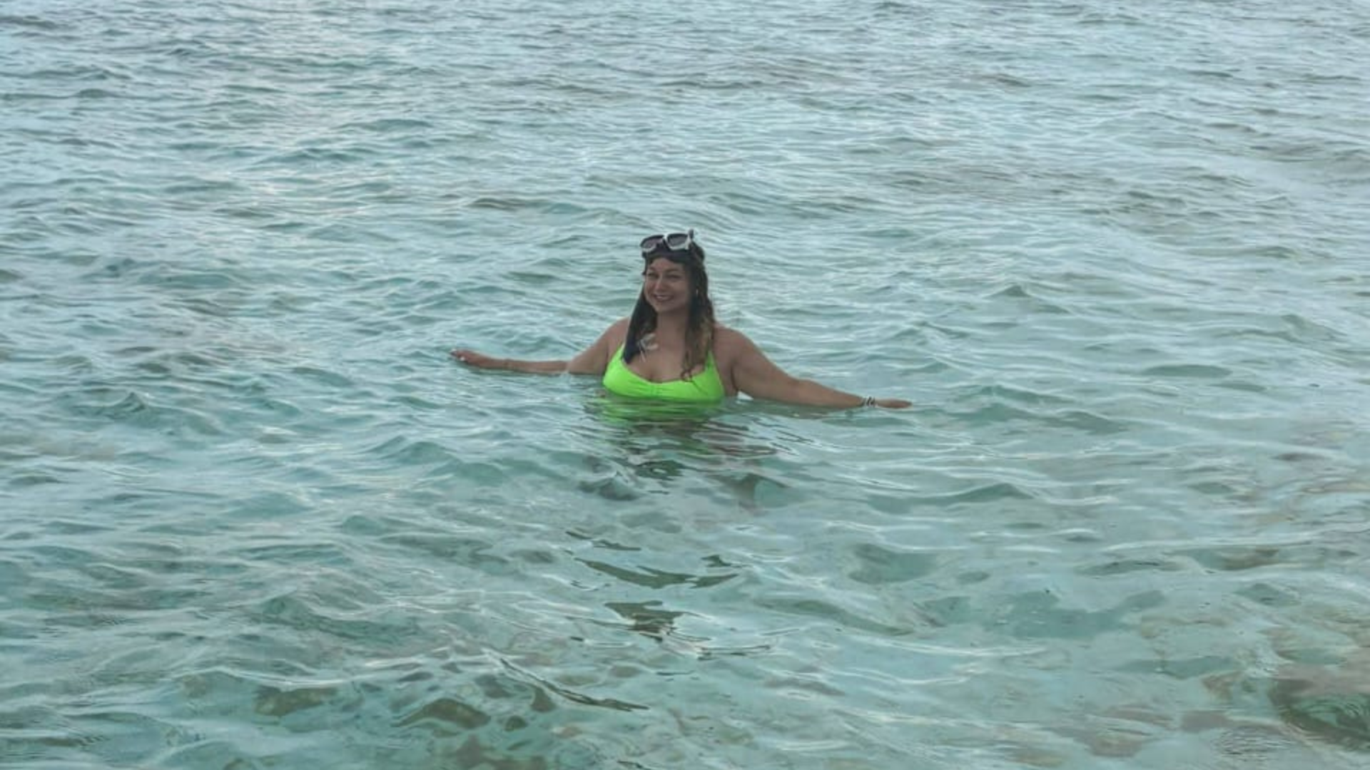 Selashi Beach: A Quiet Pink Paradise in Komodo Island