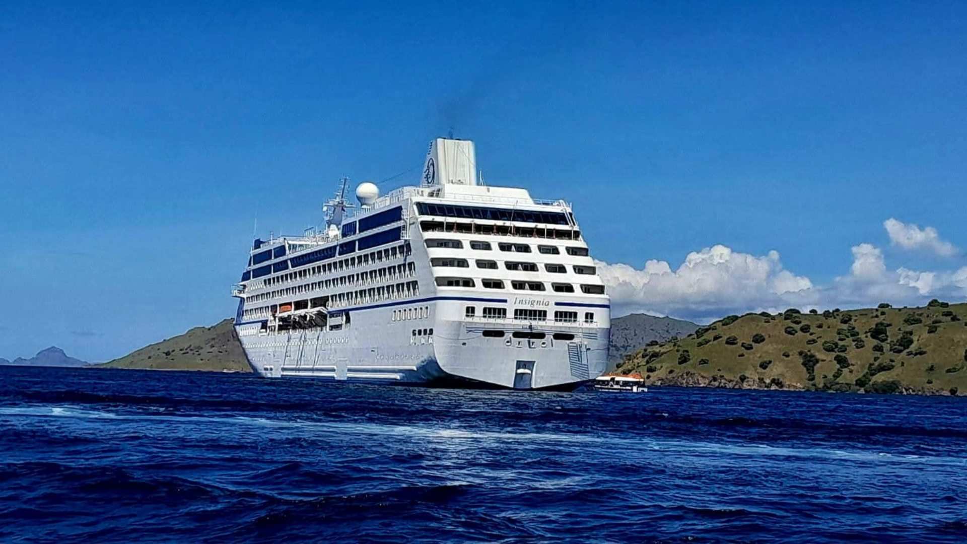 Cruise to Komodo National Park, Indonesia: An Unforgettable Island Adventure