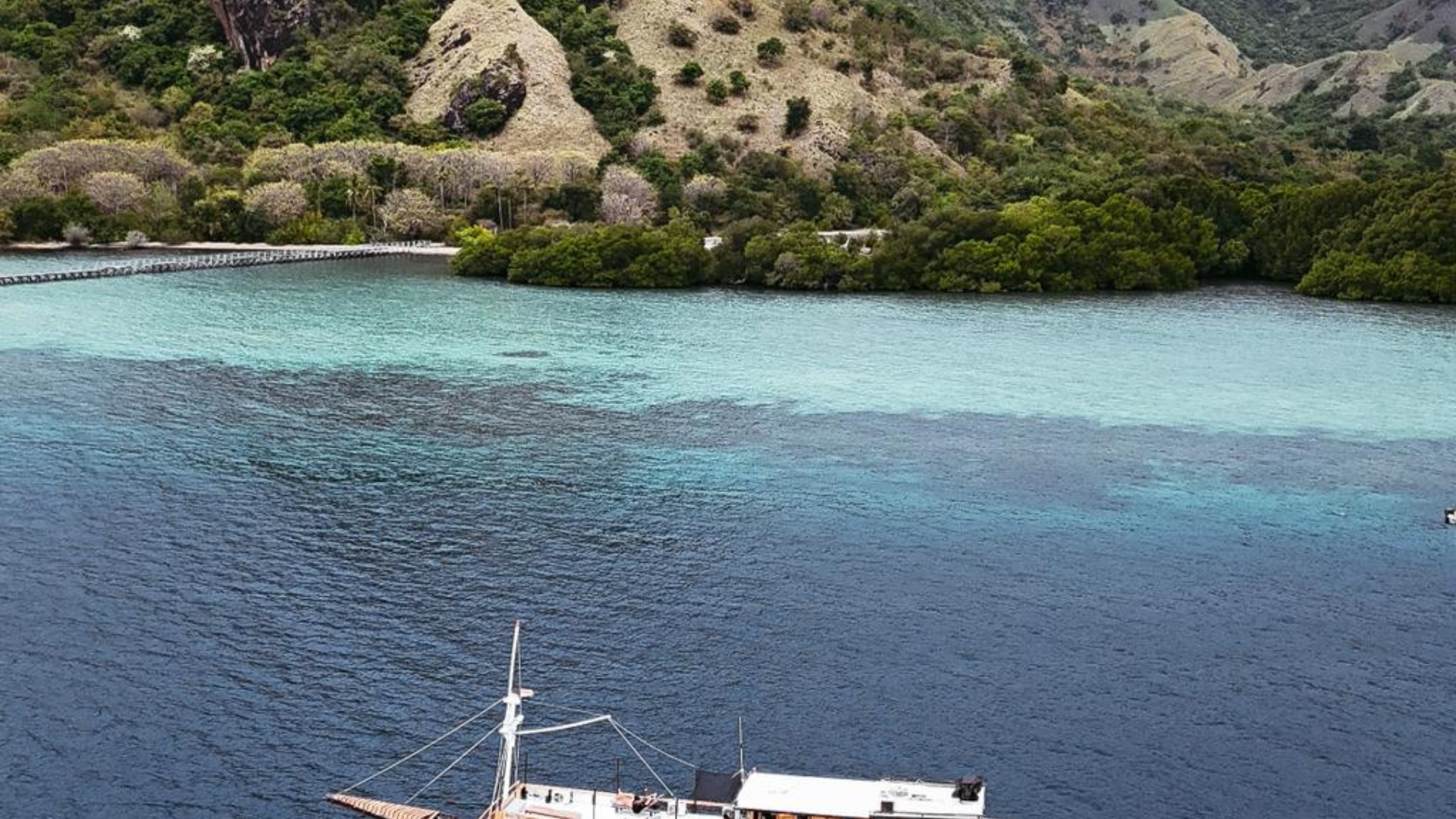 Experience the Ultimate Adventure with a Komodo Liveaboard 4 Days