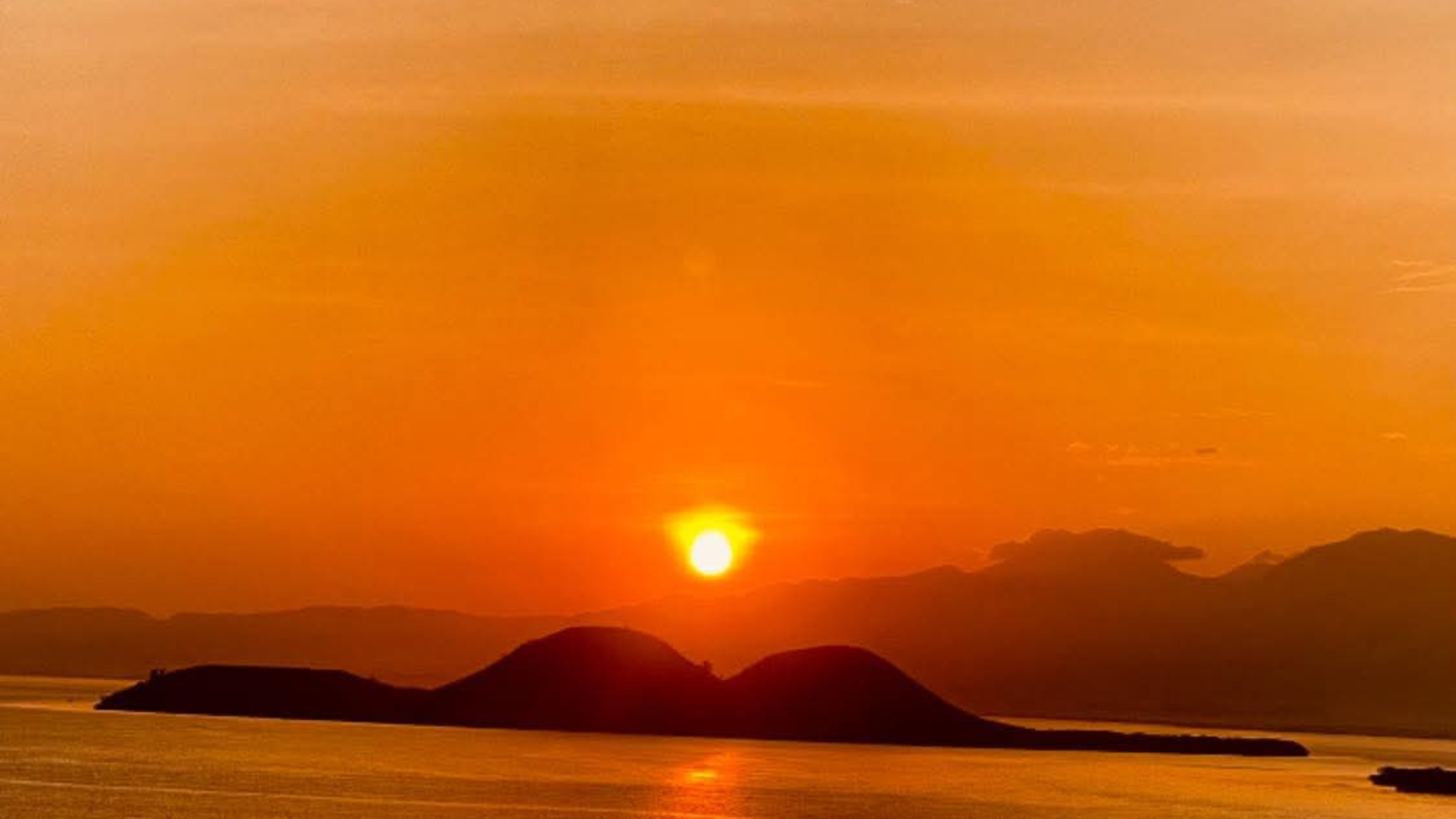 Komodo Snorkeling Cruise: Explore the Underwater Paradise of Indonesia