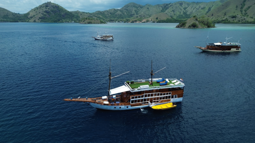Sailing Komodo Island: A Breathtaking Island-Hopping Adventure in Indonesia