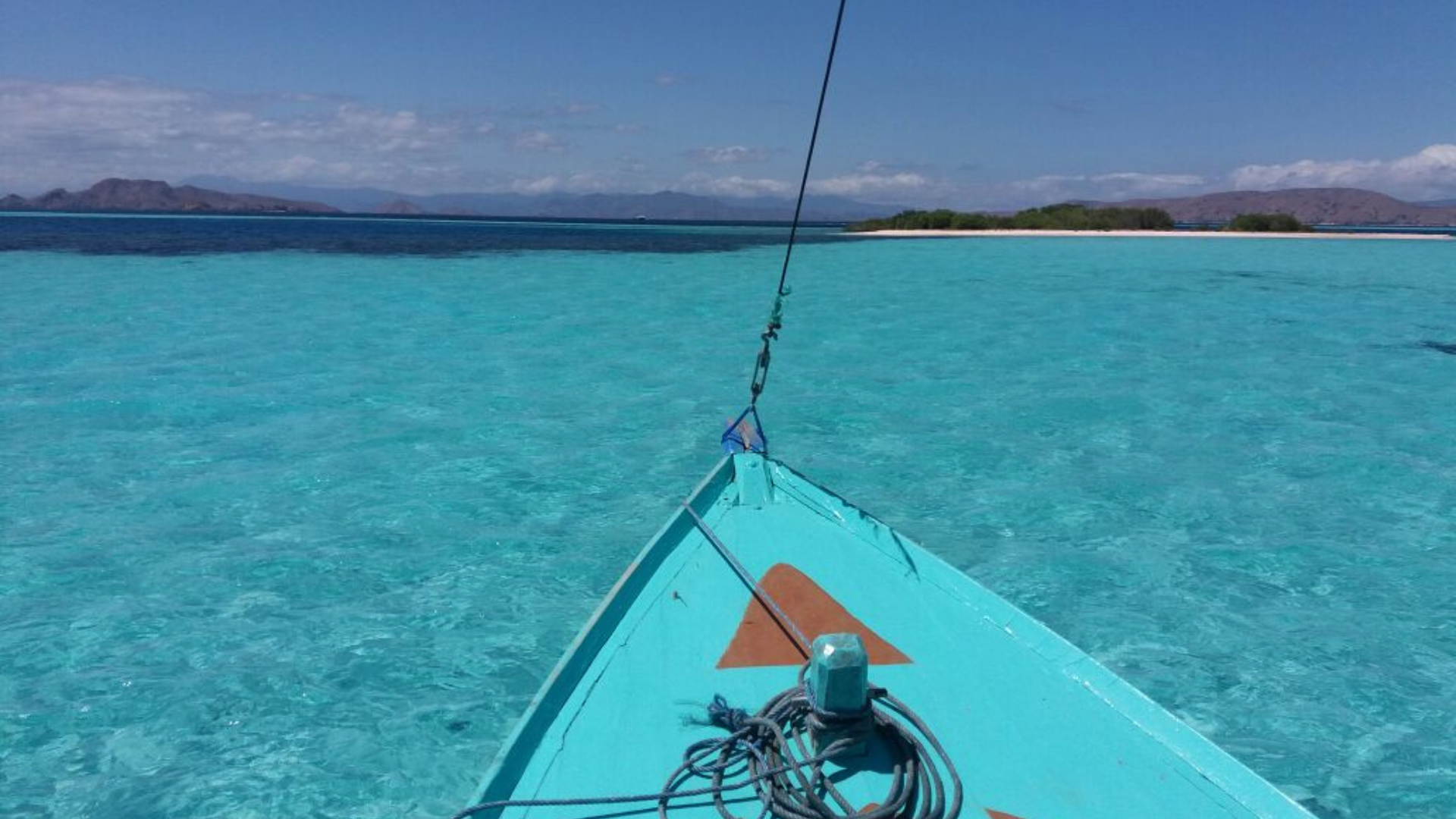 Flores Adventure Tour: Experience the Thrill of Exploration