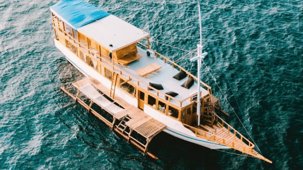 Komodo 1 Day Private Tour: Discover the Best of Komodo in One Day