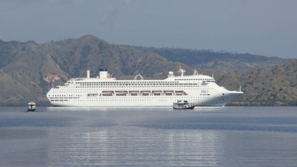 Komodo Cruise Excursion: An Unforgettable Day Beyond the Port