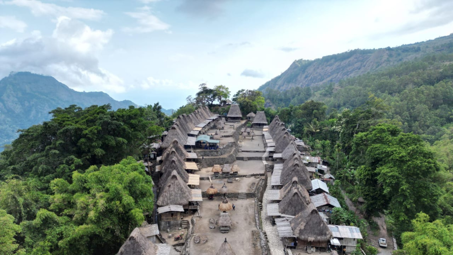 Flores Indonesia Tour: Discover the Hidden Beauty of Flores Island