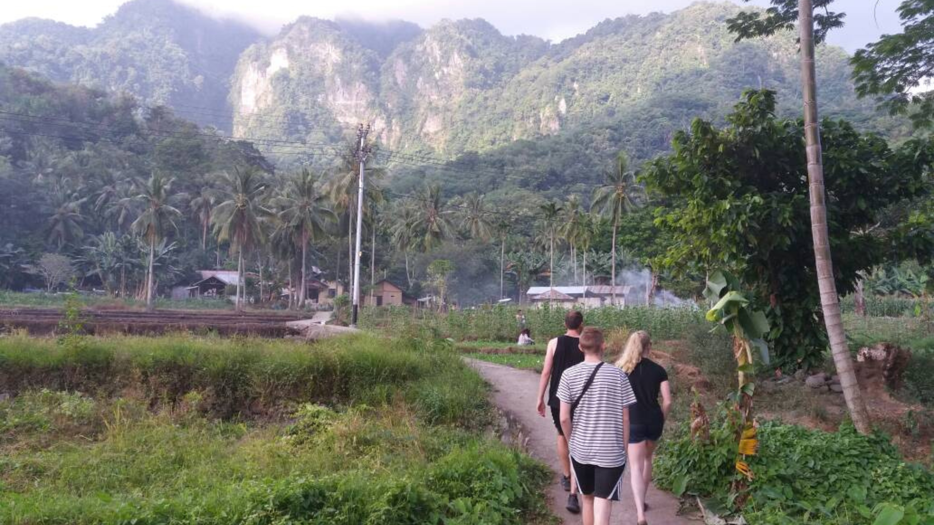 Flores Overland Tour: Explore the Hidden Gems of Flores