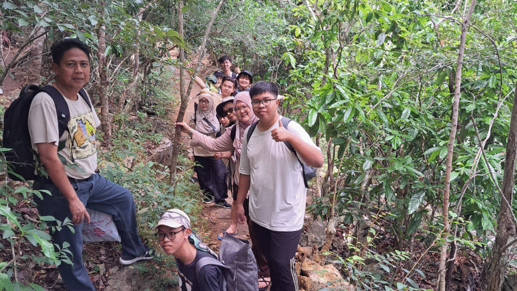 Flores Trekking: Discover the Island's Most Rewarding Adventures