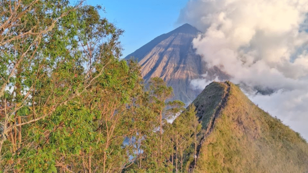 Mountain Hiking Flores: Explore the Island's Most Spectacular Peaks