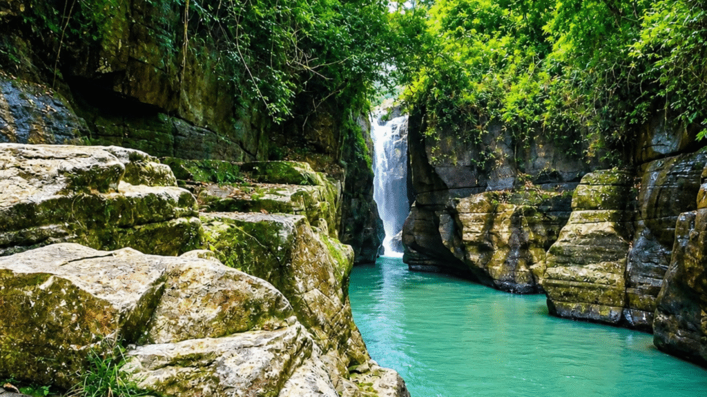 Cunca Wulang Waterfall: A Hidden Canyon Adventure Near Labuan Bajo