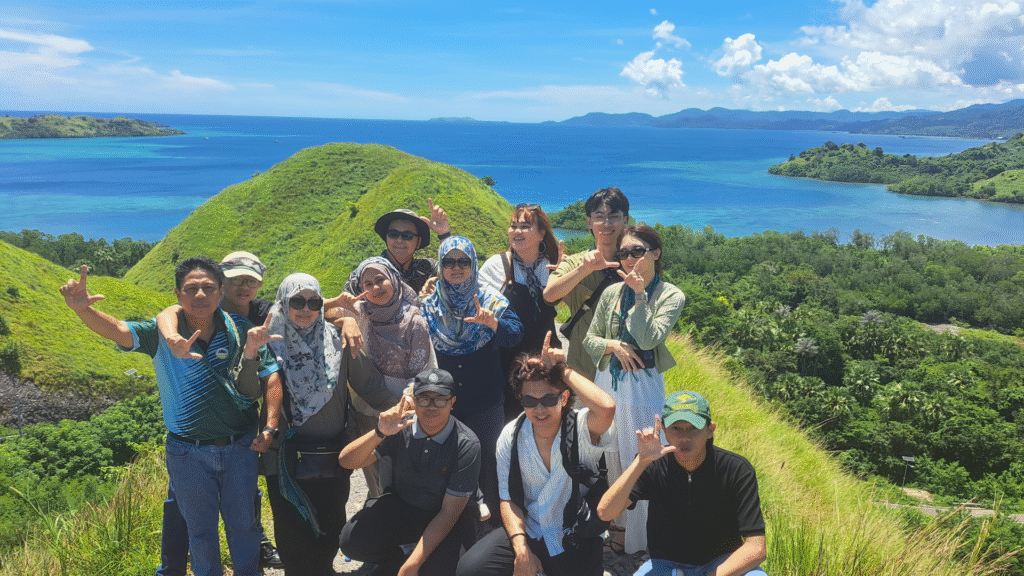 Bukit Sylvia: Enjoy One of the Most Beautiful Panoramic Views in Labuan Bajo