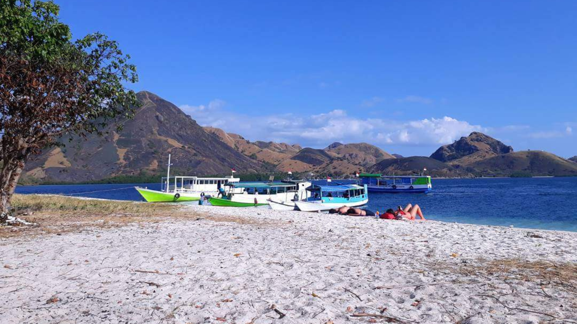 Wae Rana Beach: A Hidden Coastal Retreat Near Labuan Bajo