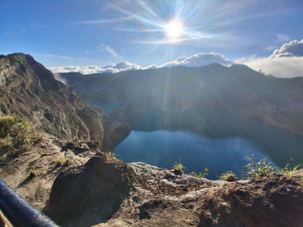 Flores Travel Itinerary: Choose the Best Route for Your Adventure