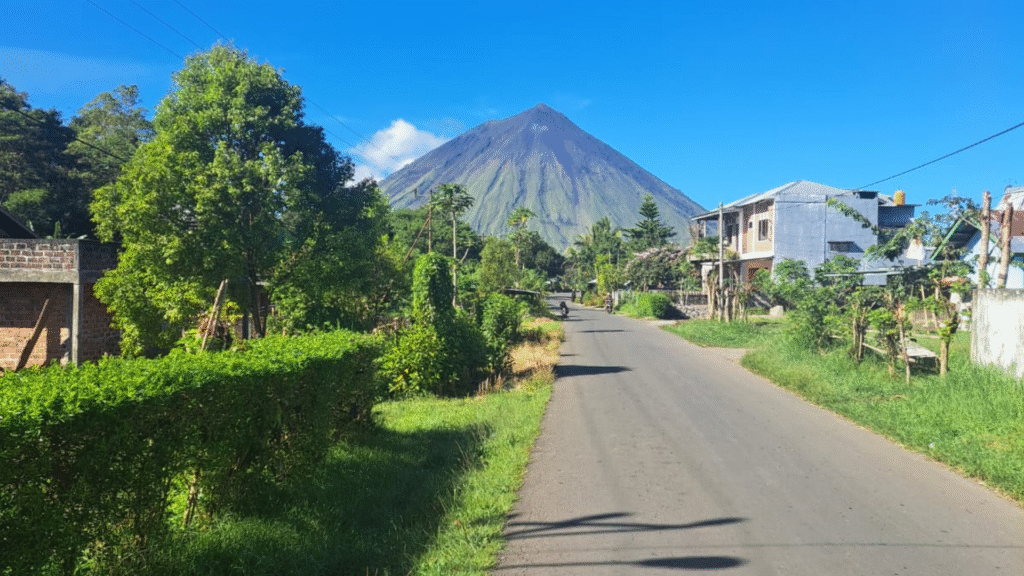 Flores Scenic Drive: Discover the Island by Road