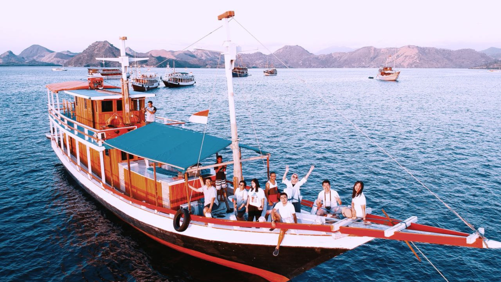 Komodo Sailing Charter: What to Know Before You Book