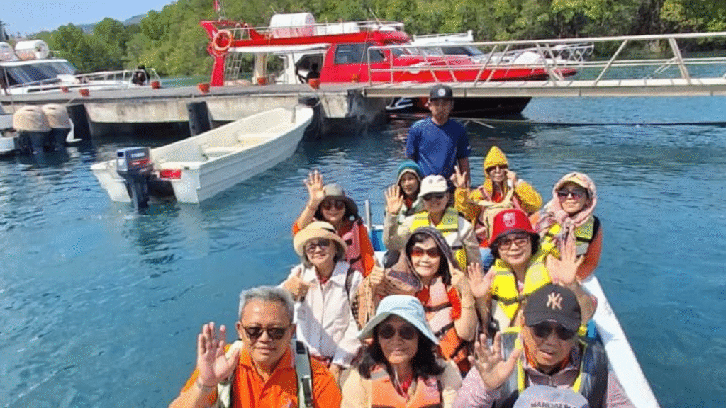 Labuan Bajo Boat Tour: Discover the Wonders of Komodo Islands