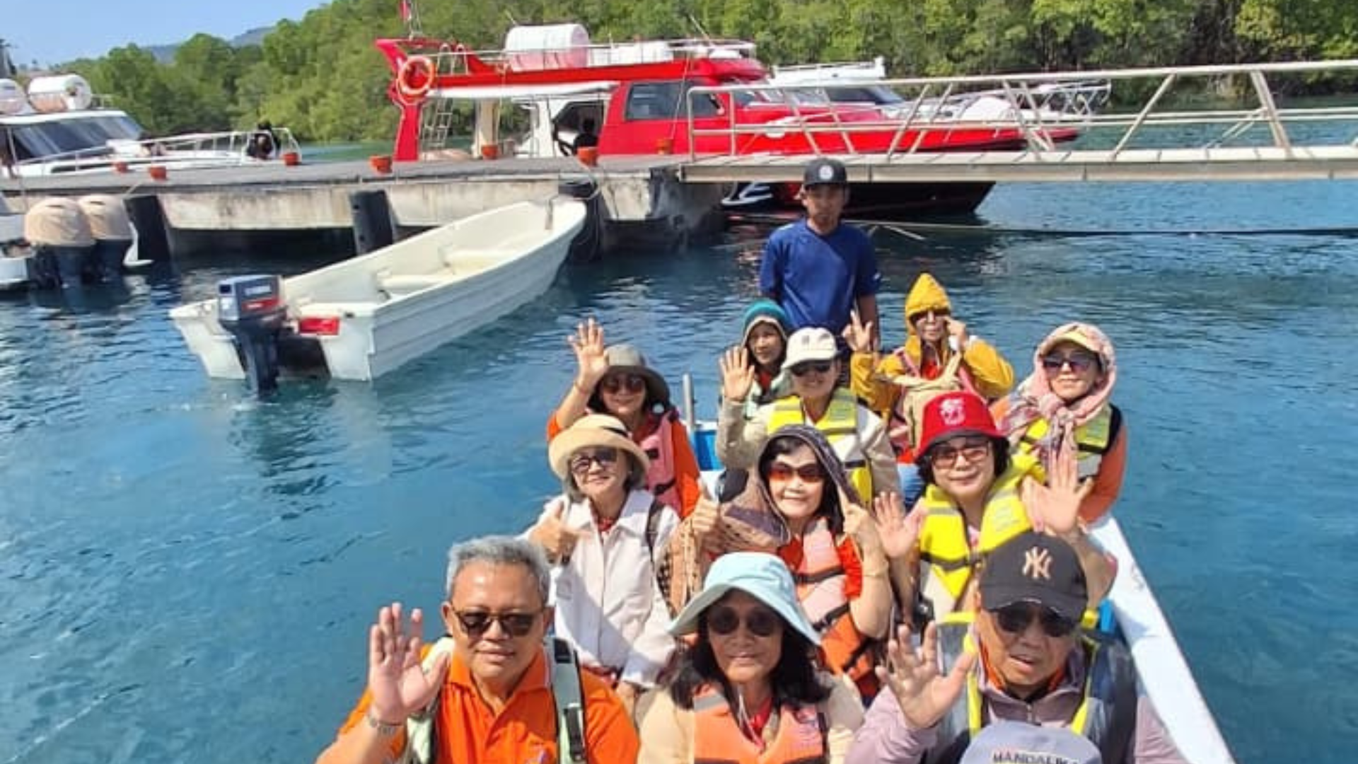 Labuan Bajo Boat Tour: Discover the Wonders of Komodo Islands