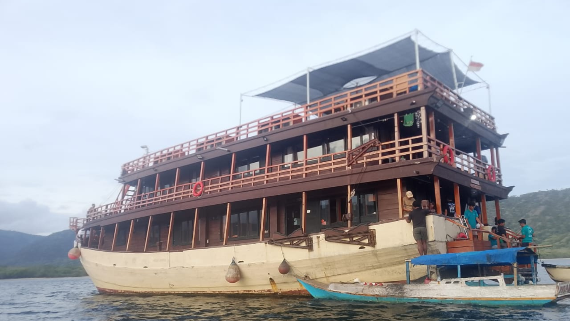 Traditional Phinisi Boat Indonesia: A Timeless Maritime Heritage