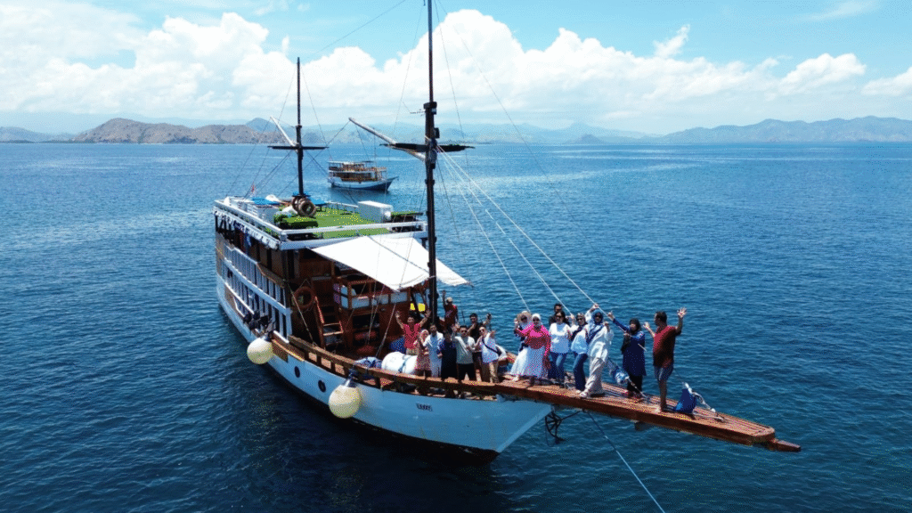 Luxury Komodo Cruise: Experience the Finest Way to Explore Komodo