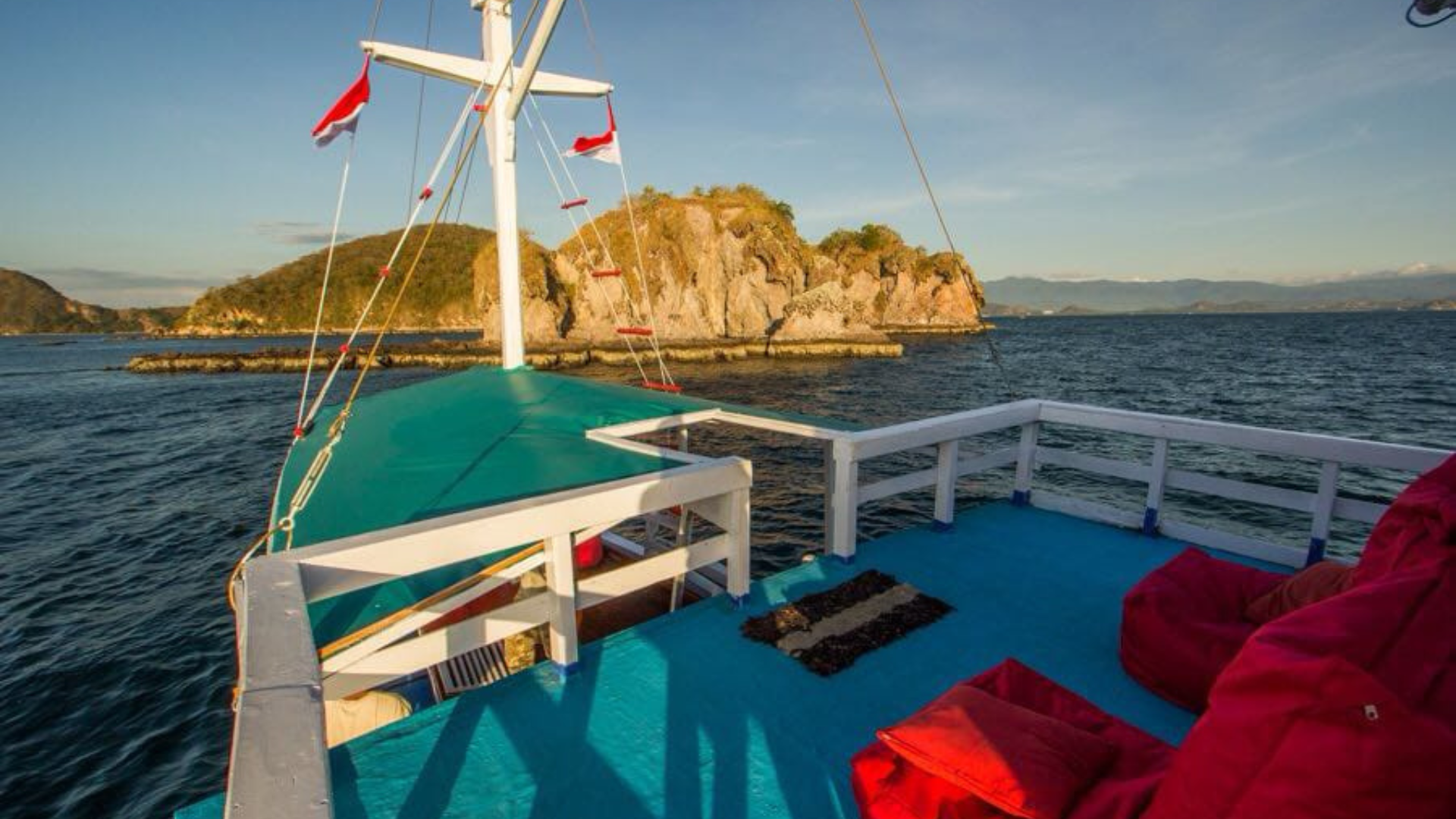 Komodo Island Boat Charter: Plan Your Own Trip