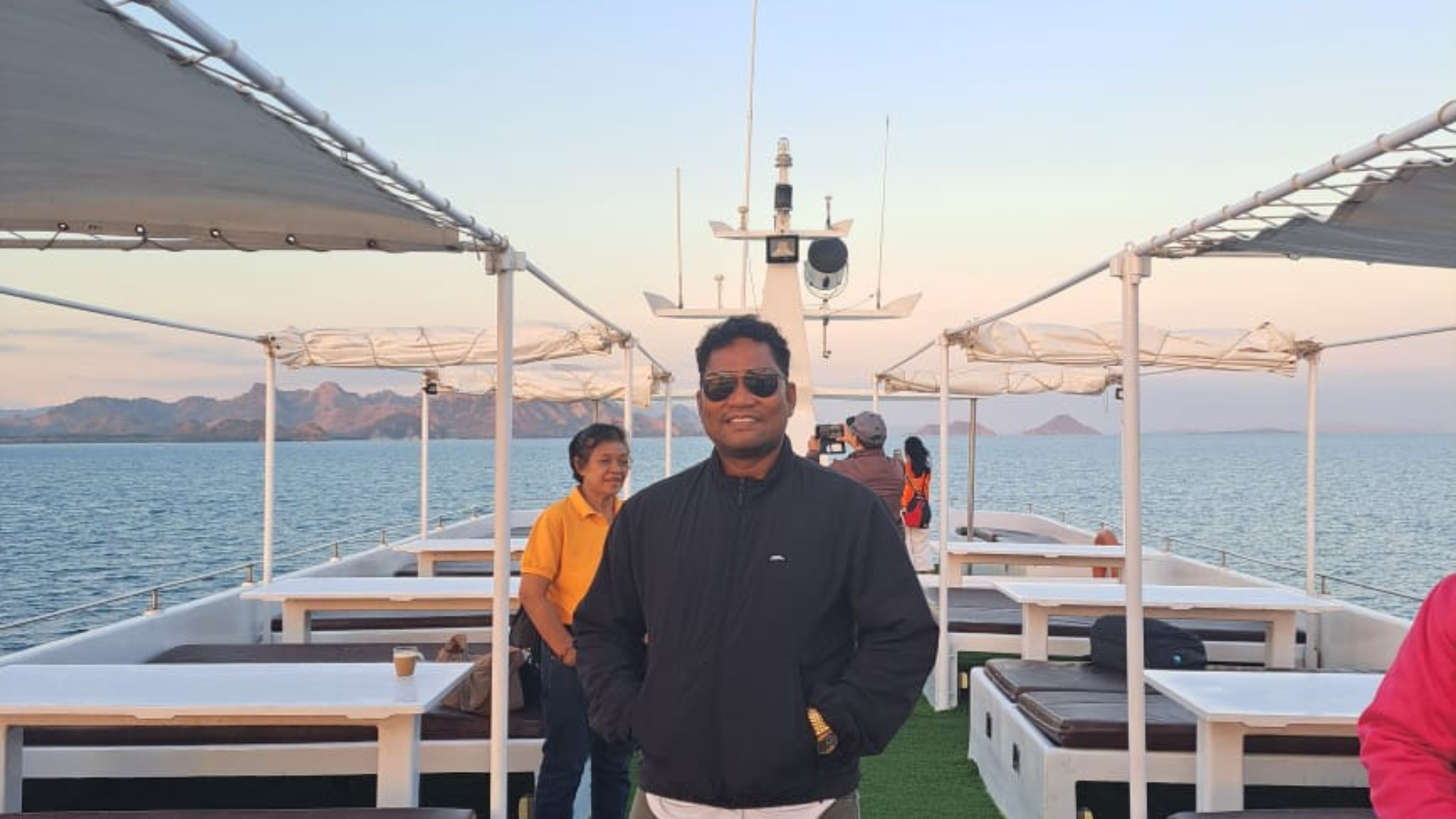 Best Tour Guide in Labuan Bajo: How to Choose One