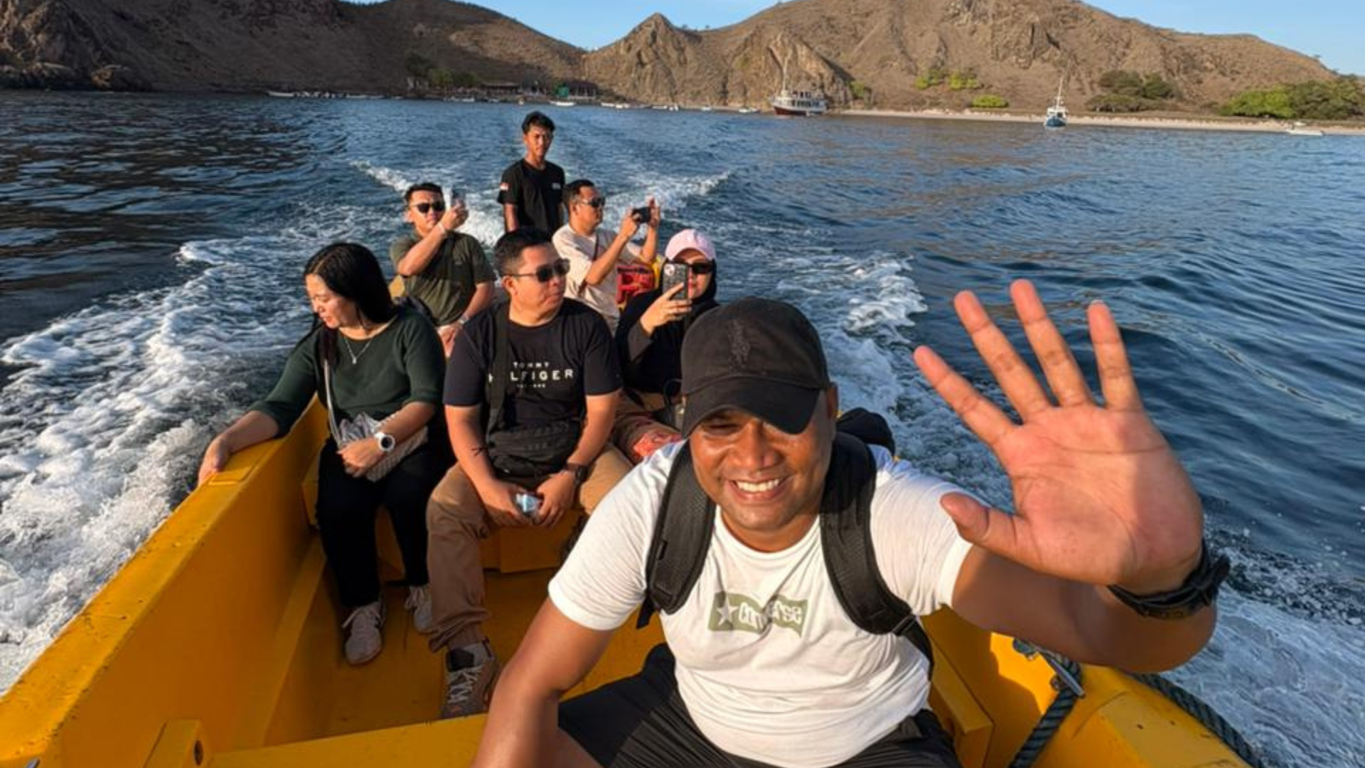 Private Komodo Cruise for Small Groups: A Flexible Way to Explore the Islands