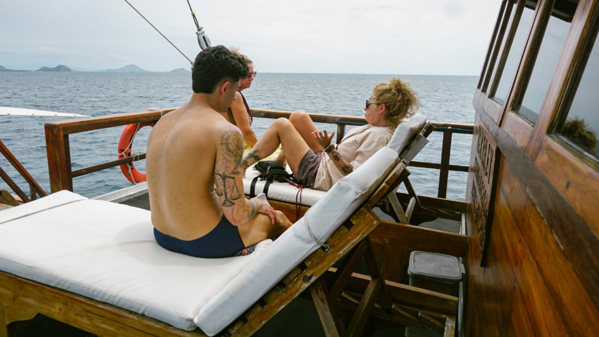 Komodo Liveaboard vs Day Trip: Which Is Better?