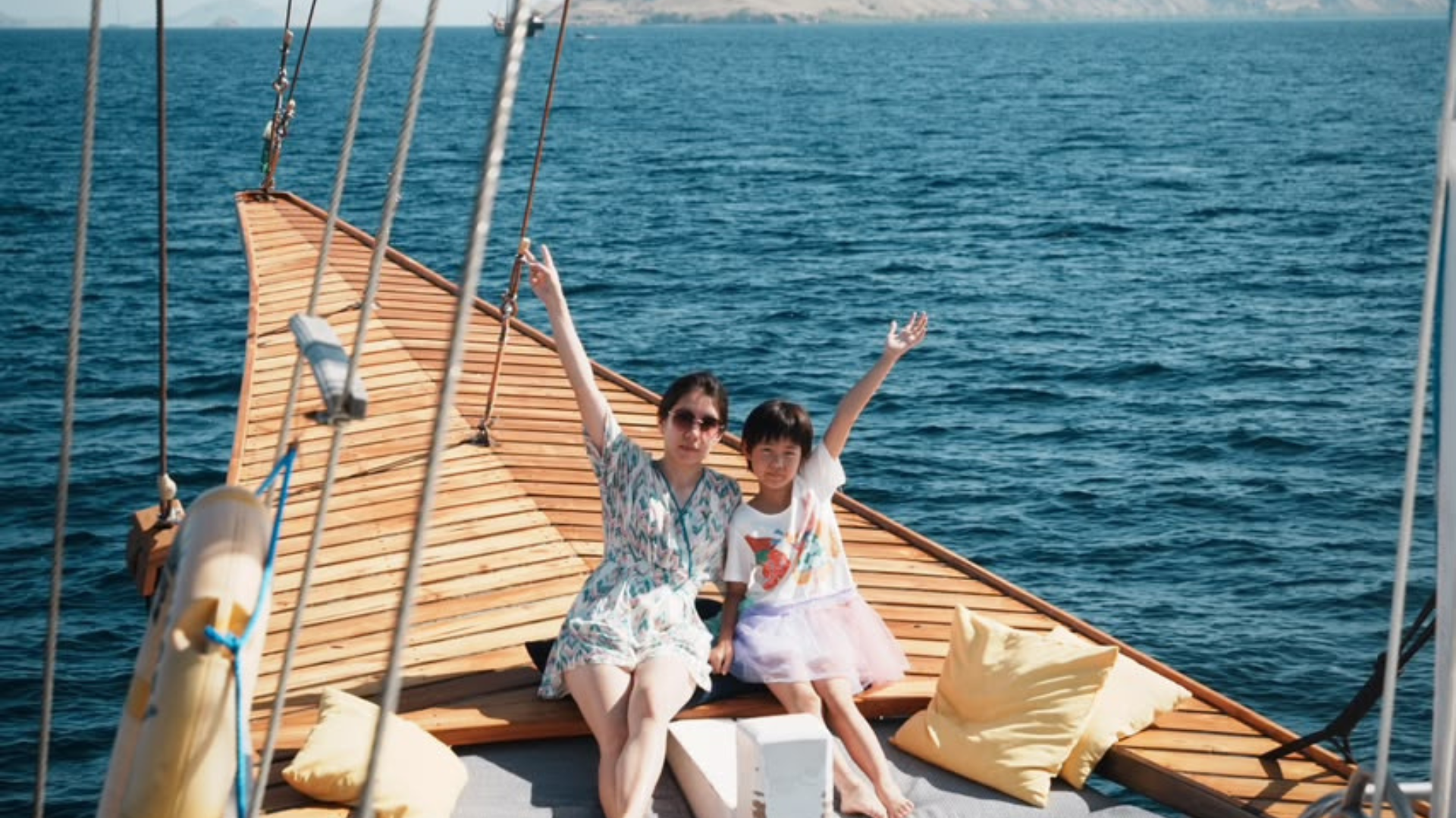 Komodo Liveaboard for Couples: A Relaxing Island Escape